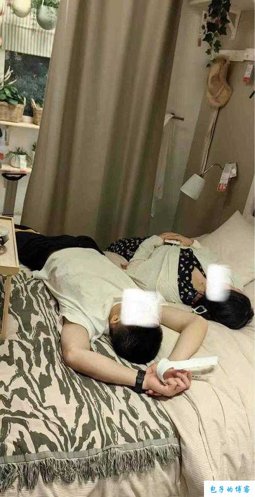 男女一起努力做豆浆不盖被子 清晨的欢笑与忙碌